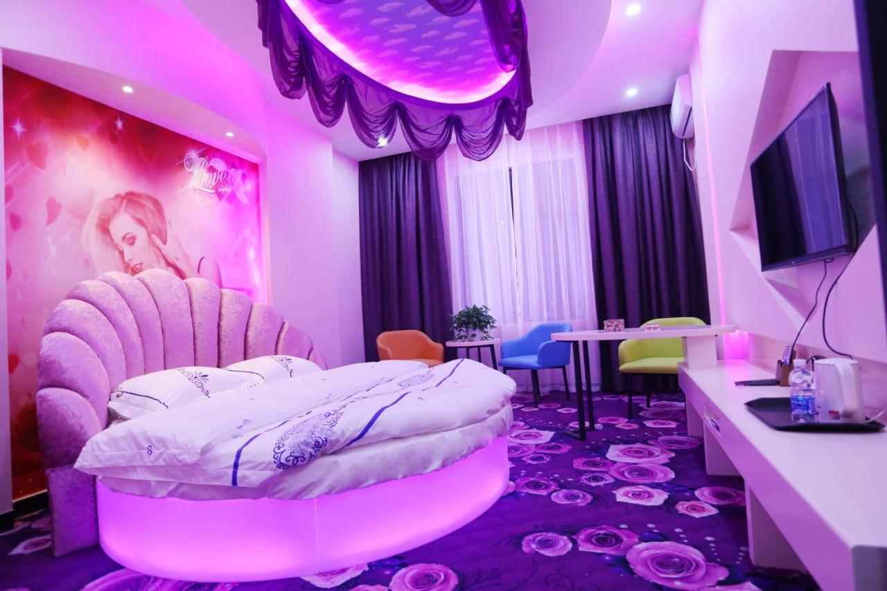 Kunming Mengda Holiday Hotel Экстерьер фото